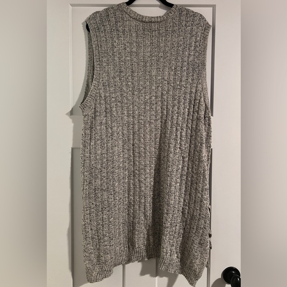 Cato drape/loose sweater vest with side cross ties 22/24 - Picture 2 of 4